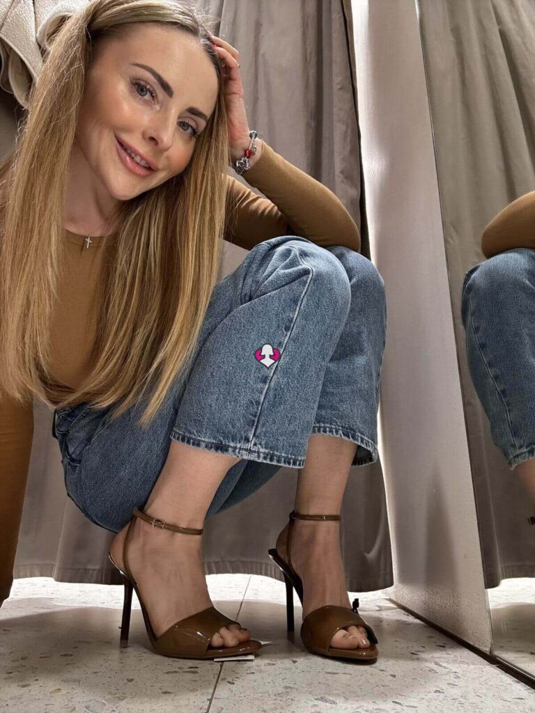 Ema Salis 🌋 2 | Camgirl Amatoriali Ema Salis