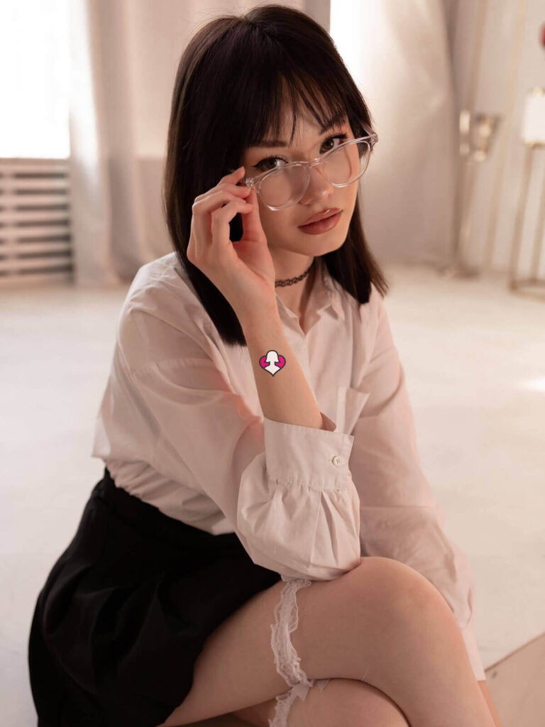 LilySparkls 🪭 3 | Camgirl Amatoriali LilySparkls